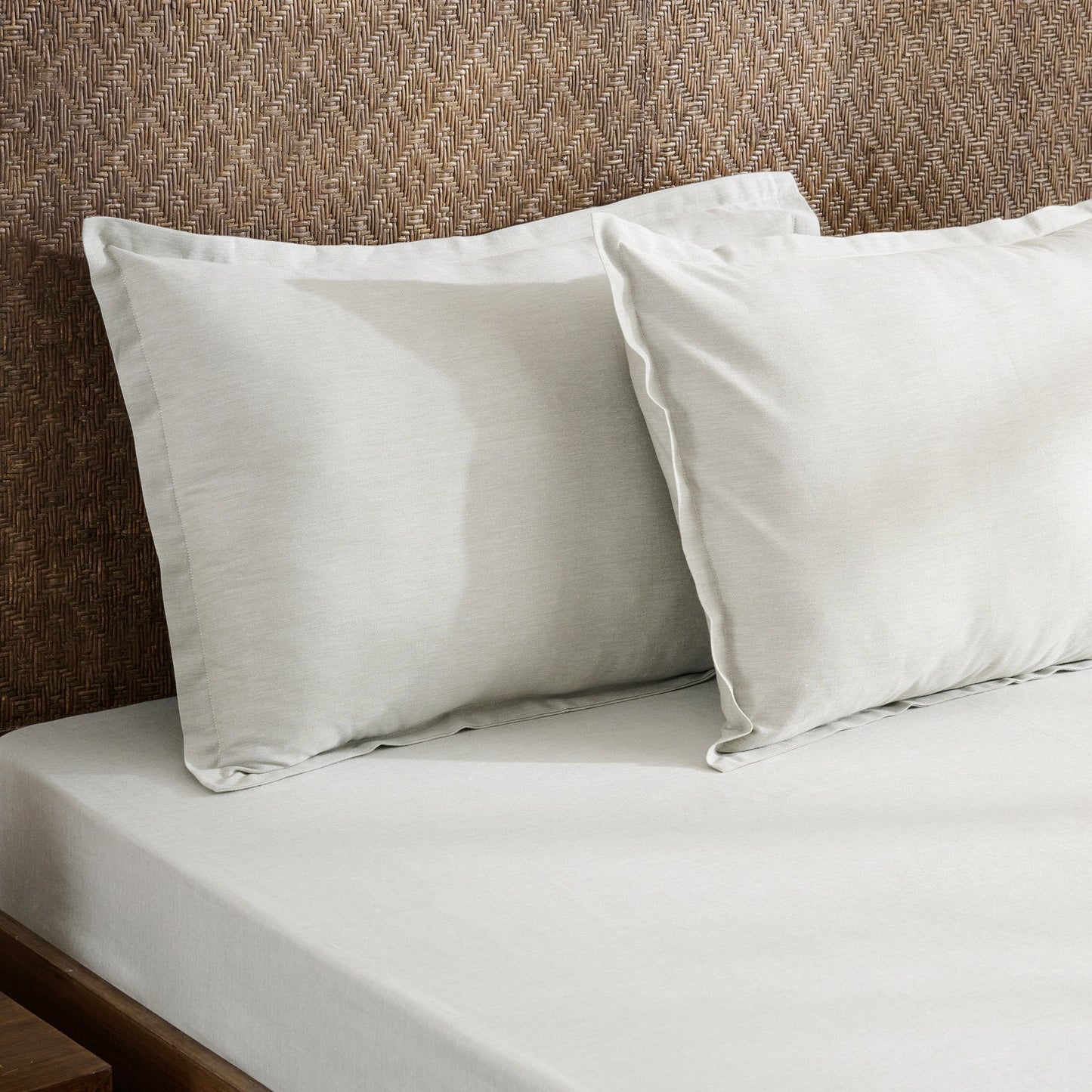 Bed Set | Cotton Cord Rib Wildflower Sketches | King, 8 Piece Set