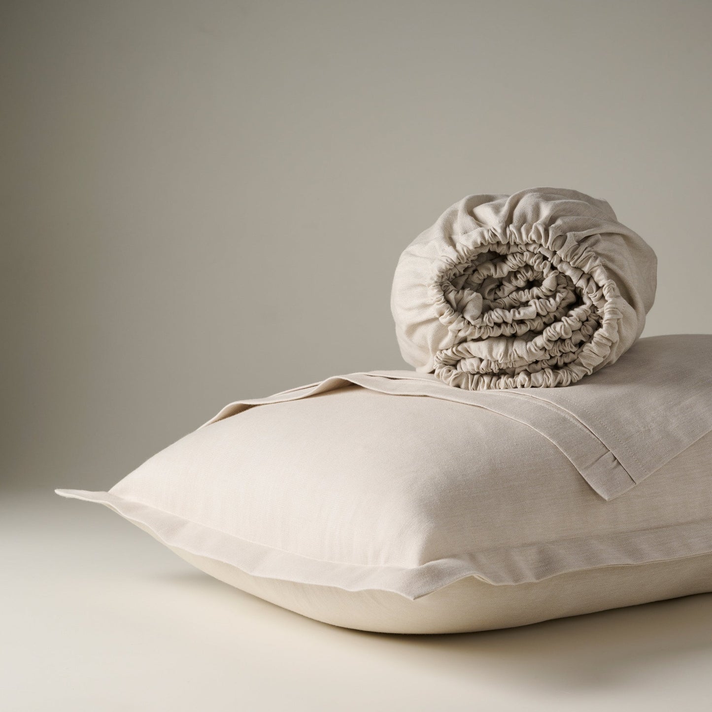 Bedsheet | Cotton Bamboo Chambray Weave | Birch with 2 Pillow Shams
