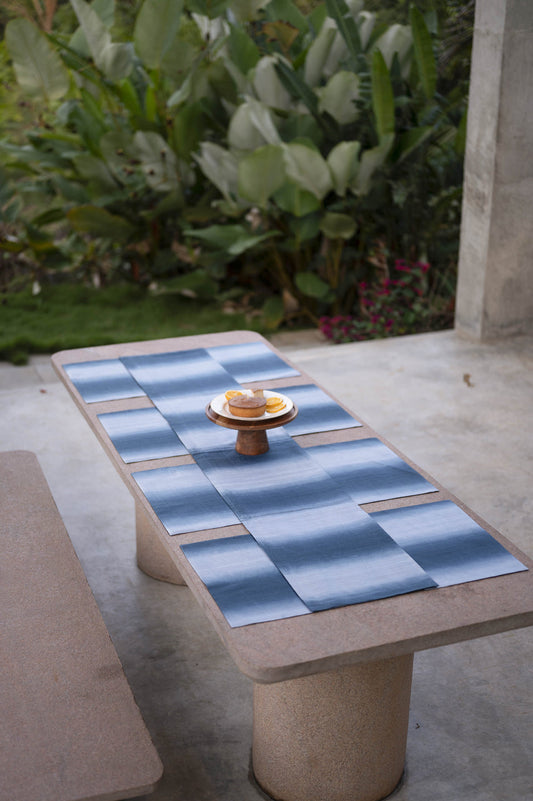 Felicity Dining Set of a Table Runner and 8 Table Mats