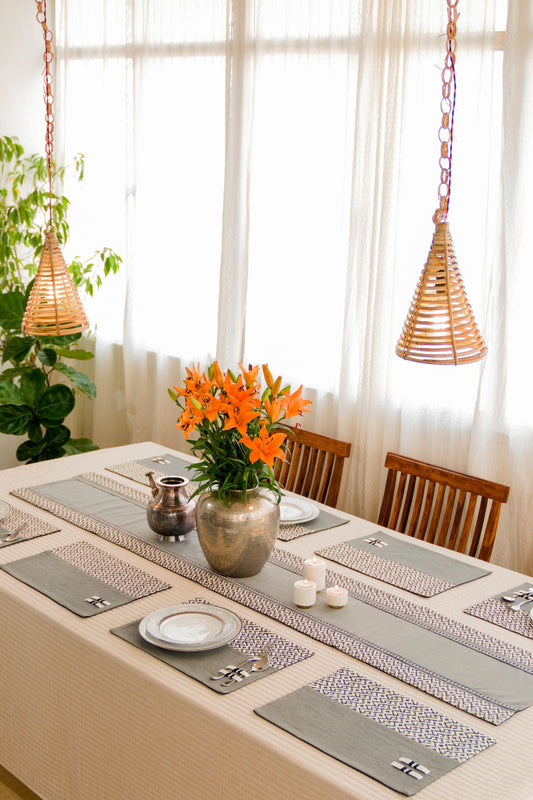 Aeolus Dining Set of A Table Runner And 8 Table Mats