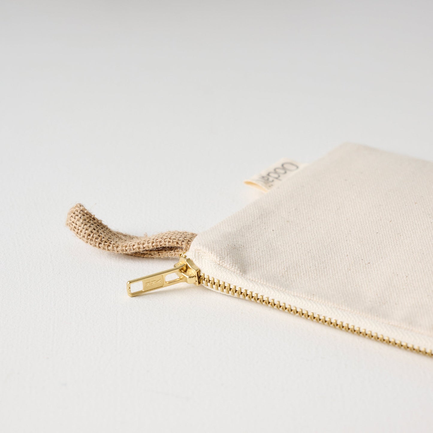 Pouch | Canvas Burlap Finger Tab