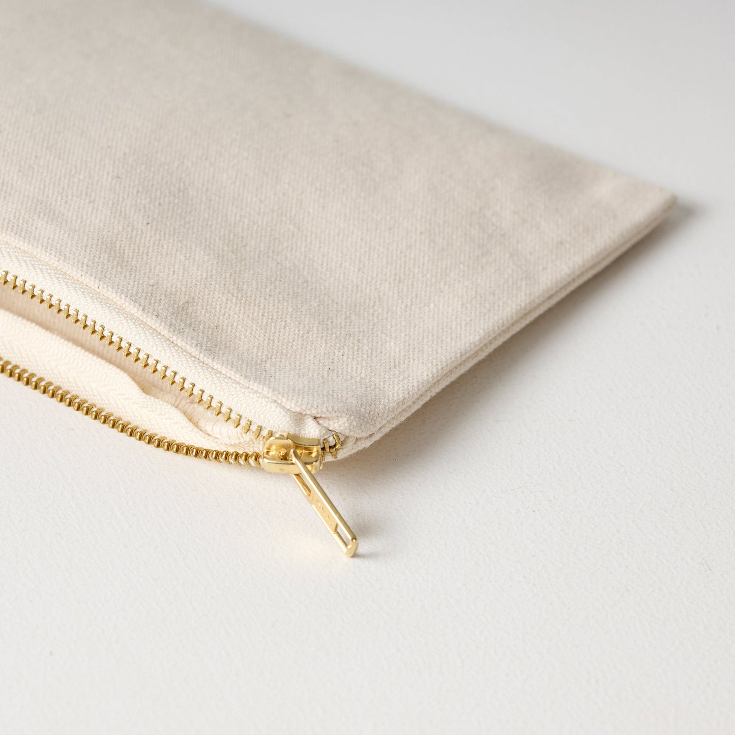 Pouch | Canvas Burlap Finger Tab