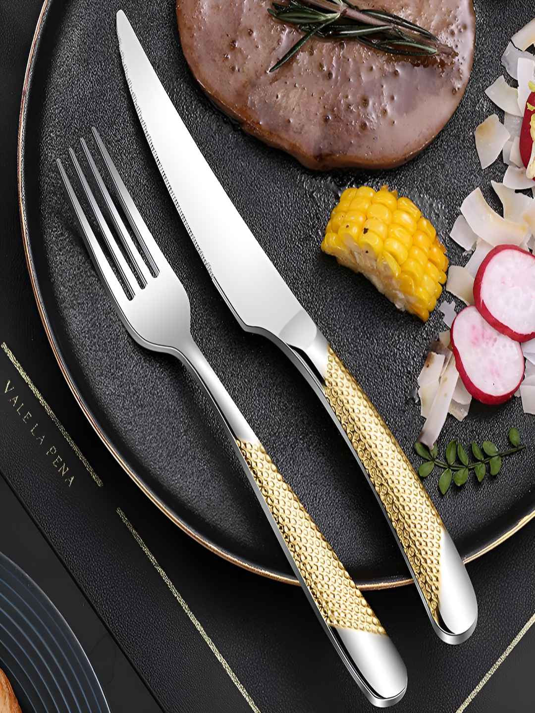 5-Piece - French Style Flatware Cutlery Set – Stainless Steel – Two-Tone Silver & Gold