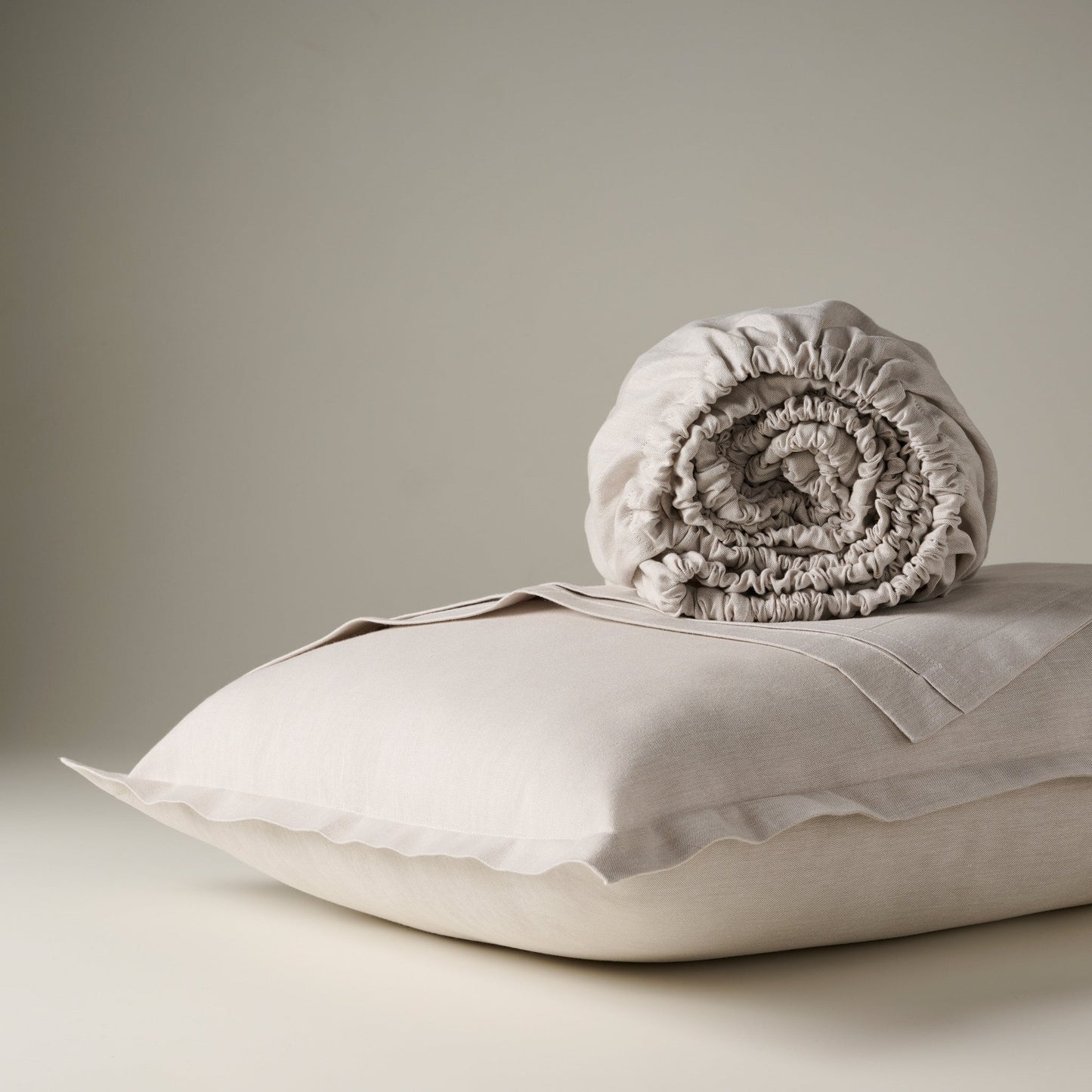 Bedsheet | Cotton Bamboo Chambray Smooth Finish | Feather, With 2 Pillow Shams