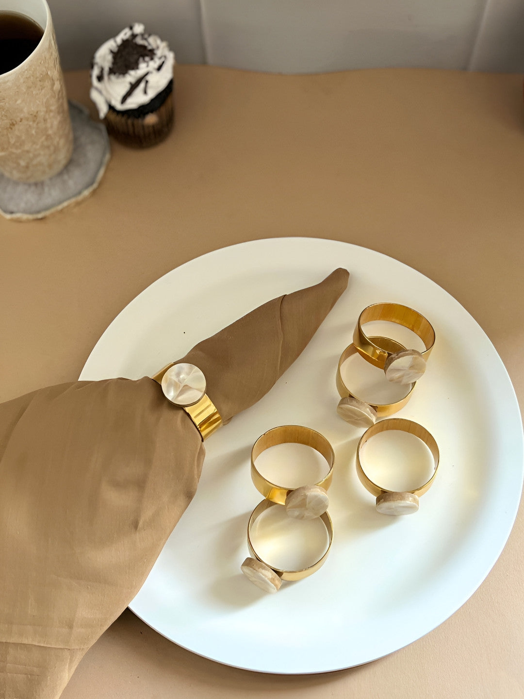 Mother of Pearl Inlay Napkin Rings – Round Metal Dining Set – 6 Piece Pack