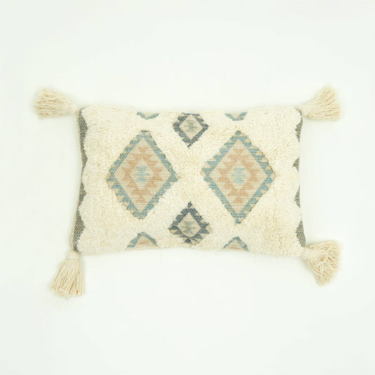 Sandstone Peaks Tufted Cushion with Tassels – Beige | 50×30 cm