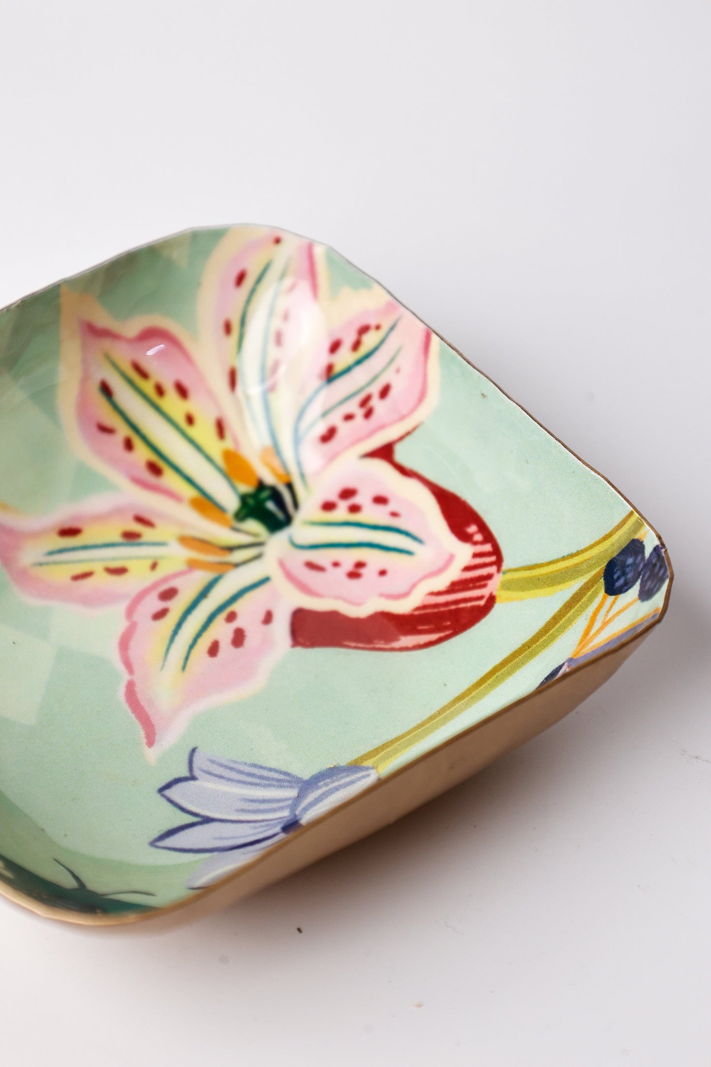 Serving Bowl | Handcrafted Metal Floral Pattern | Mint Green 10x10x3cm