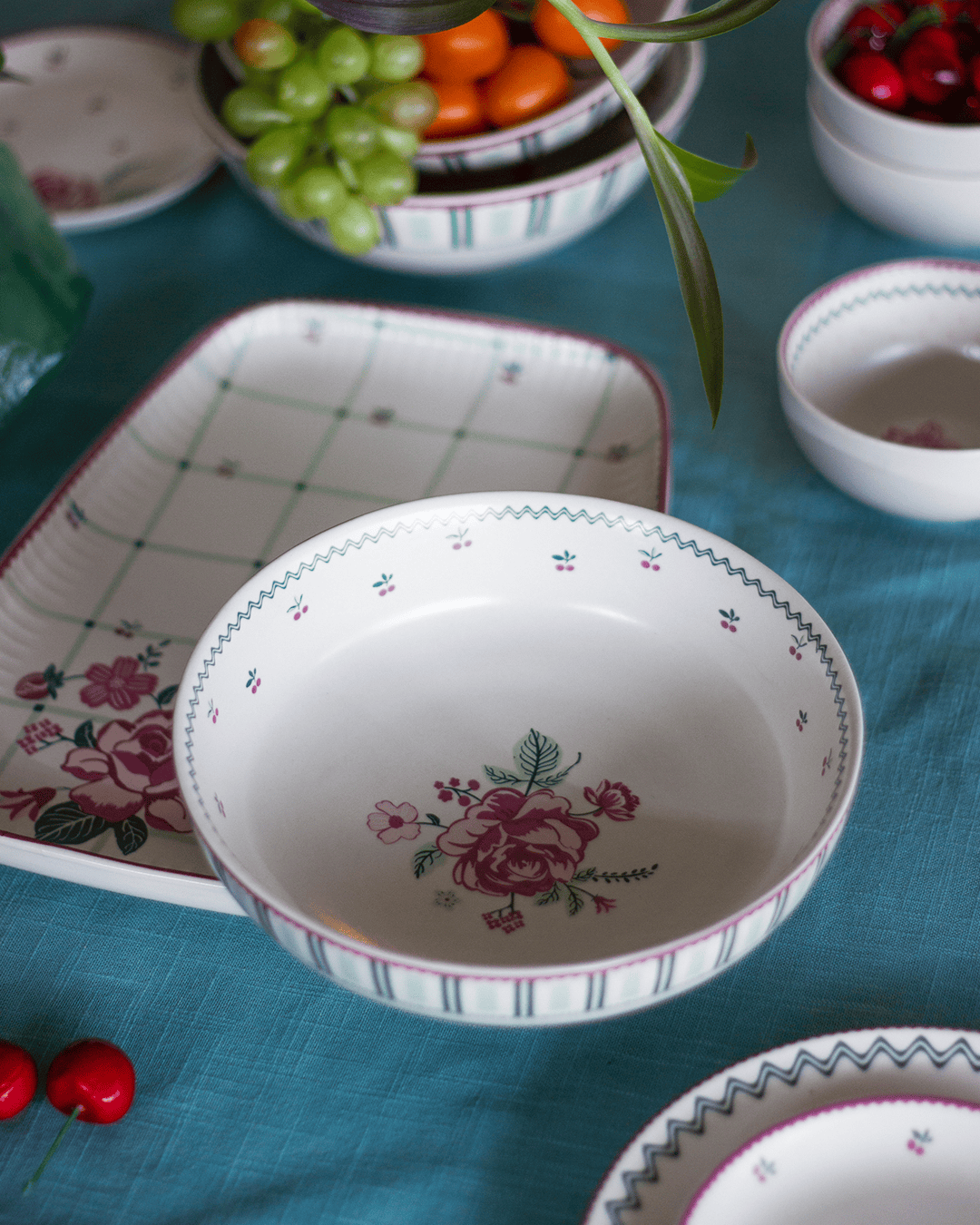 Serving Bowl | Ceramic Floral Motif | Dia-18.5 x H-5 cm