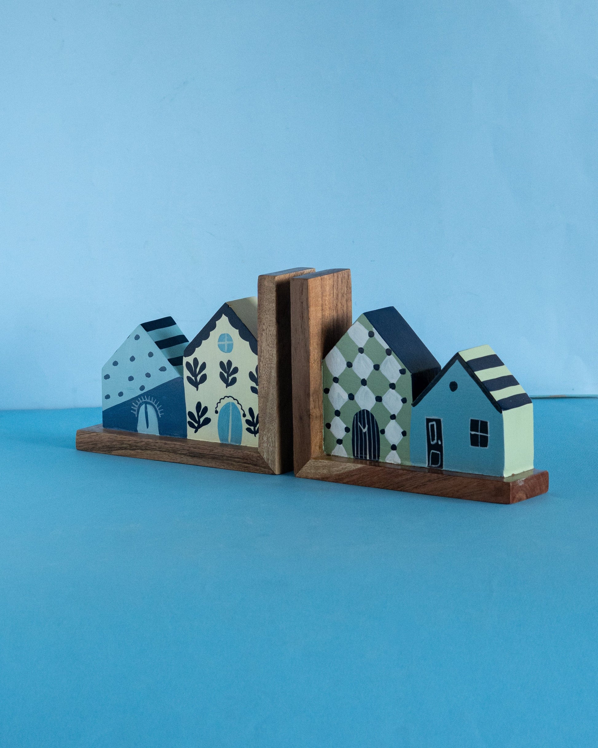 Book Nook Hanpdainted Bookends - Set of 2
