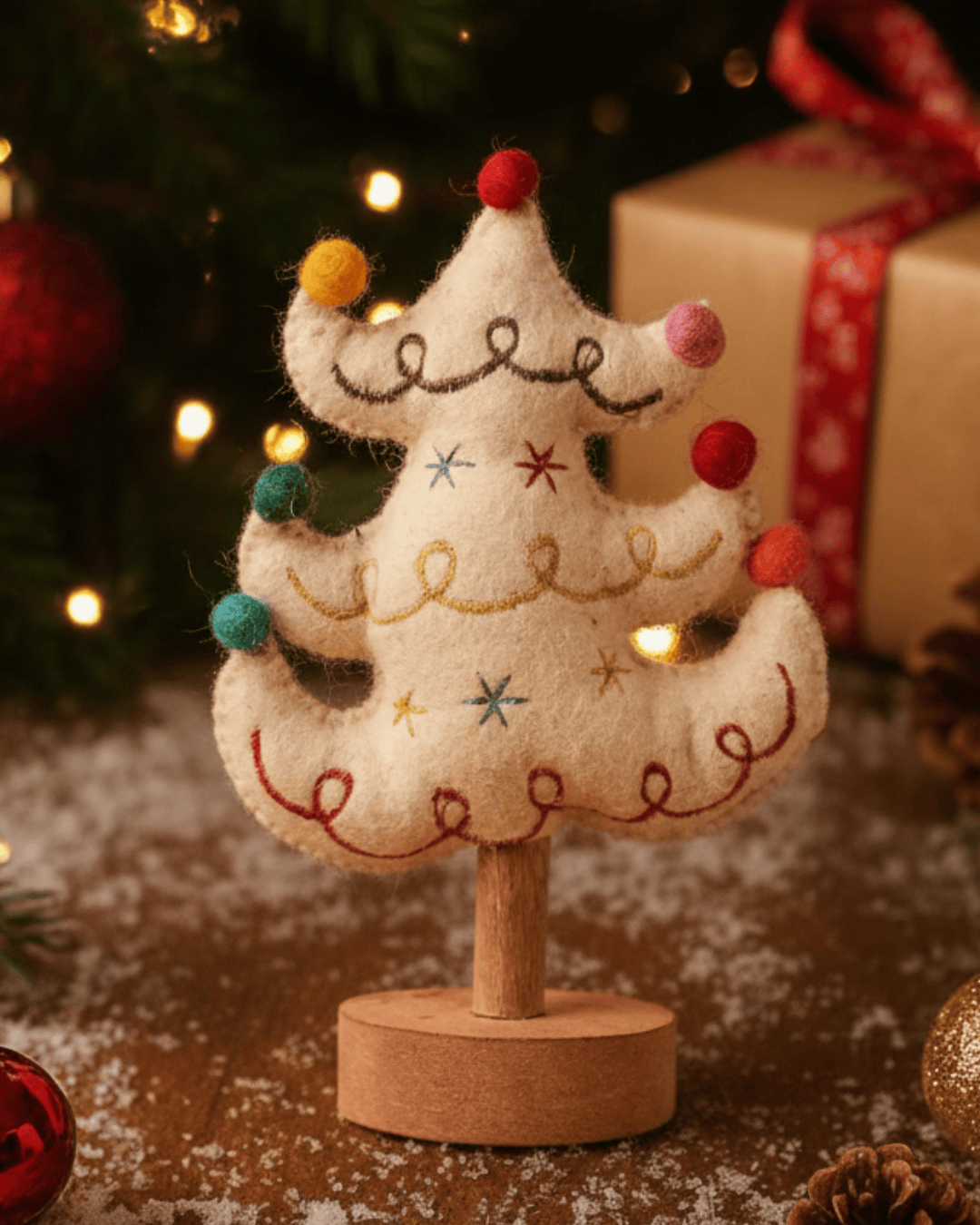 Christmas Ornament | Wooden Felt Xmas Tree | 16x8x26cm