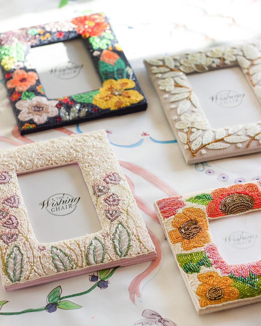 Desk & Stationery Full Moon Beaded Photoframe