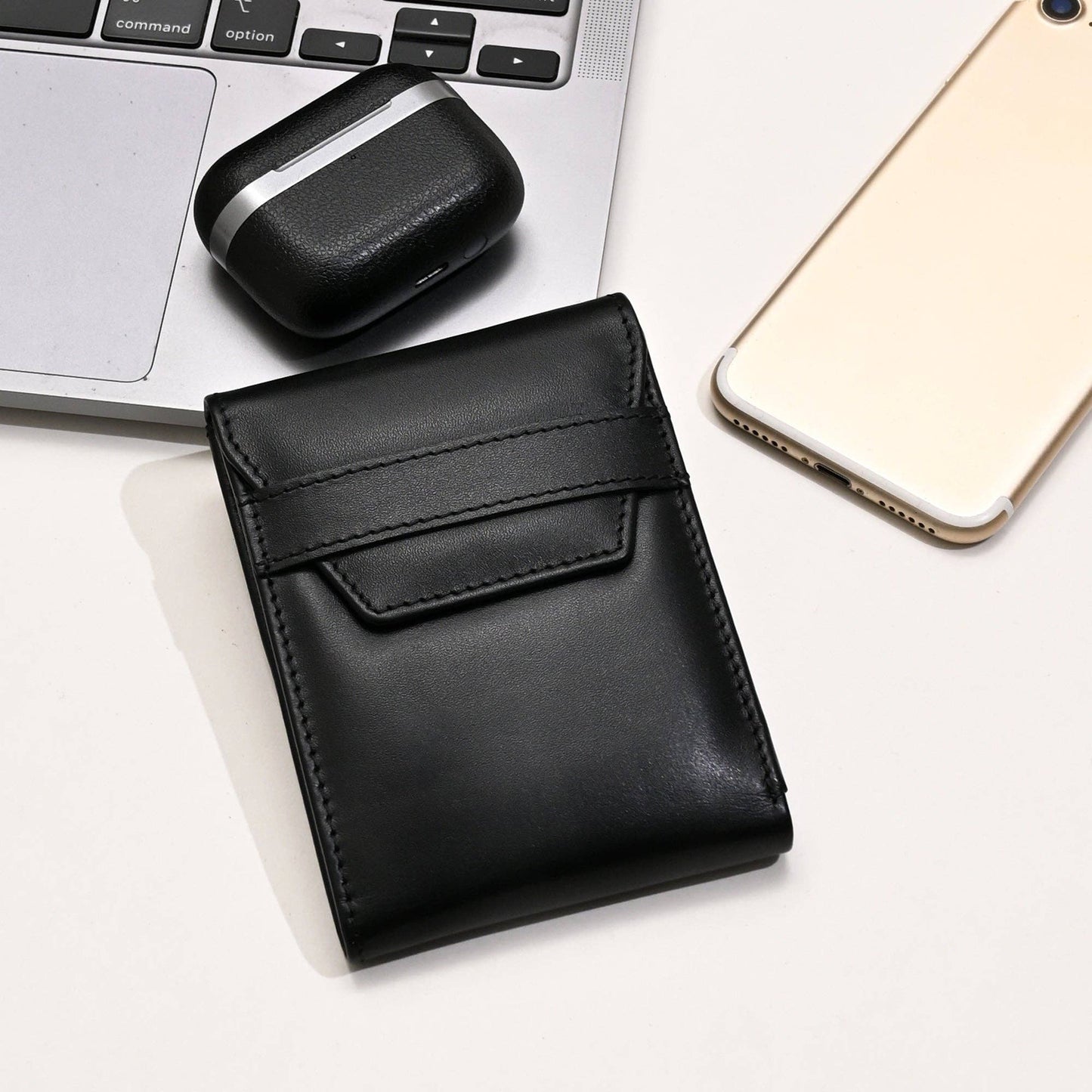 Men’s Slim Black Napa Wallet – Coin Pocket & Card Slots