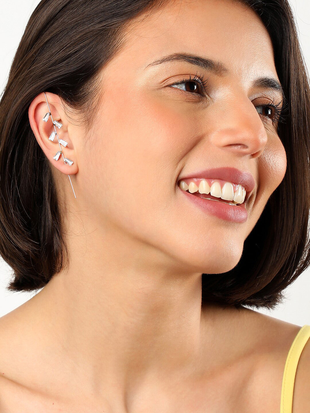 Contemporary Ear Cuff Earrings – Gold-Plated Jewellery – Artificial Stone Detail – 4cm x 1cm