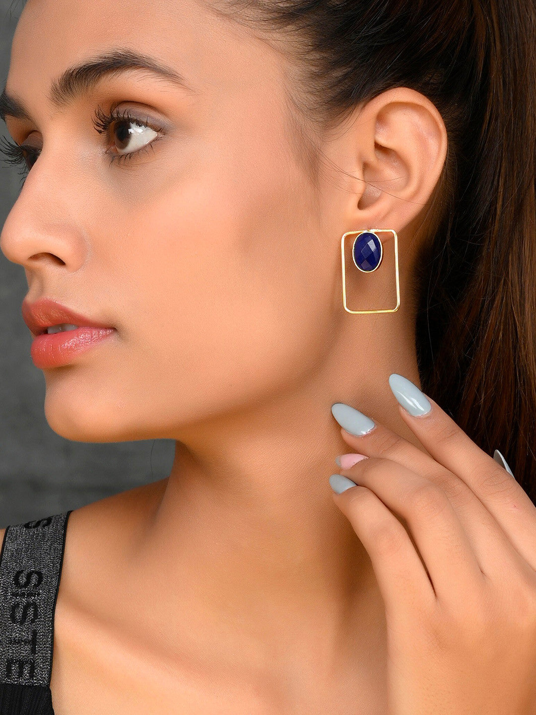 Gold-Plated Contemporary Drop Earrings – Fashion Jewellery – Artificial Stones – 3x2 CM
