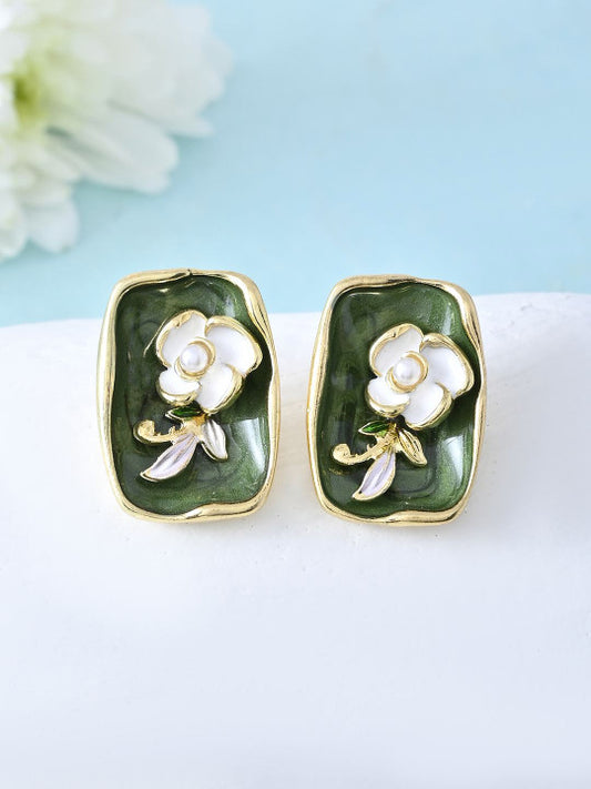 Contemporary Design Stud Earrings – Gold-Plated Finish – Retail Pair