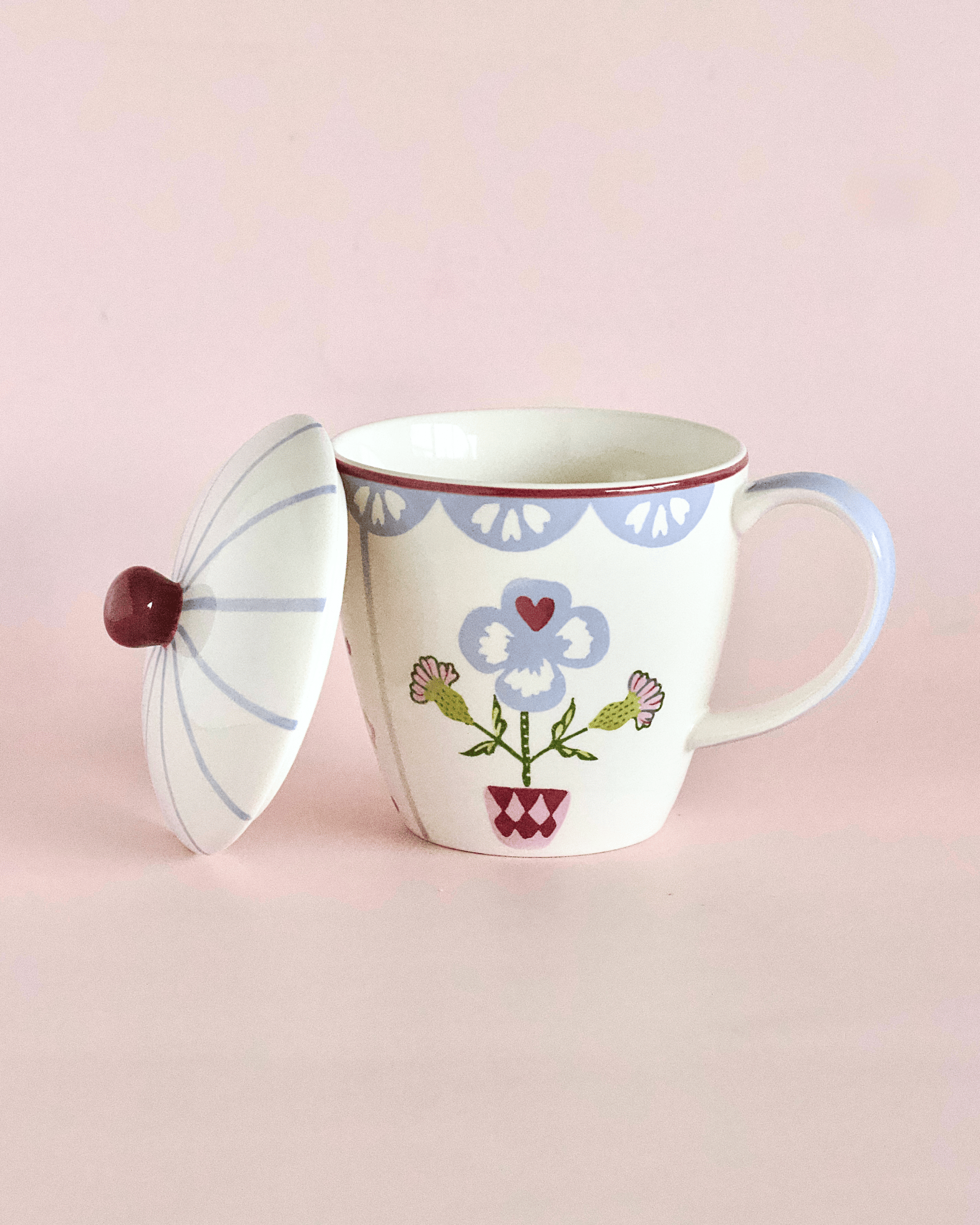 Sundrop Handpainted Ceramic Coffee Mug With Lid 385 ml