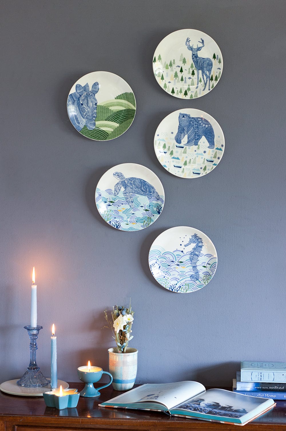 Wall Plate | Fine China Animal Illustrative | 8" Dia, Bear